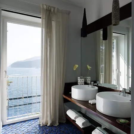 Belair Hotel